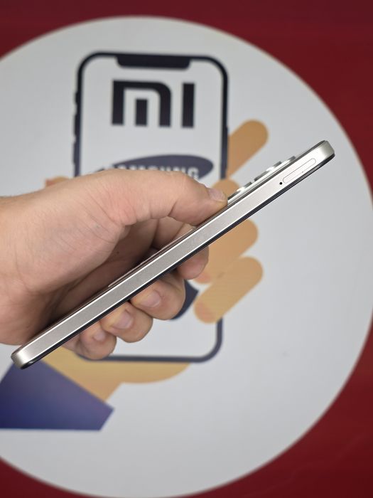 Xiaomi Redmi 15 8/256 ГБ — 7000 мА·год | 144 Гц | NFC, потужный смартфон