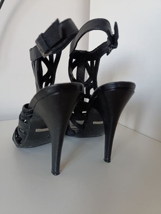 Sandały na obcasie 5th Avenue