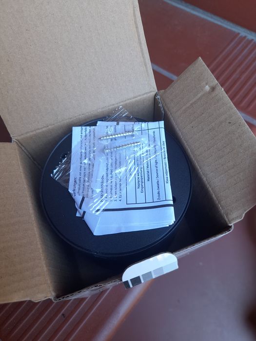 Oprawa natynkowa czarna 4 szt