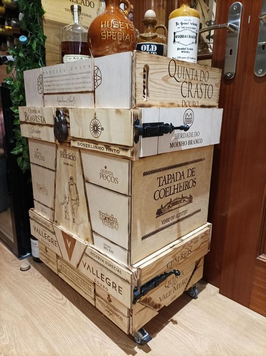 Móveis garrafeira personalizados e originais