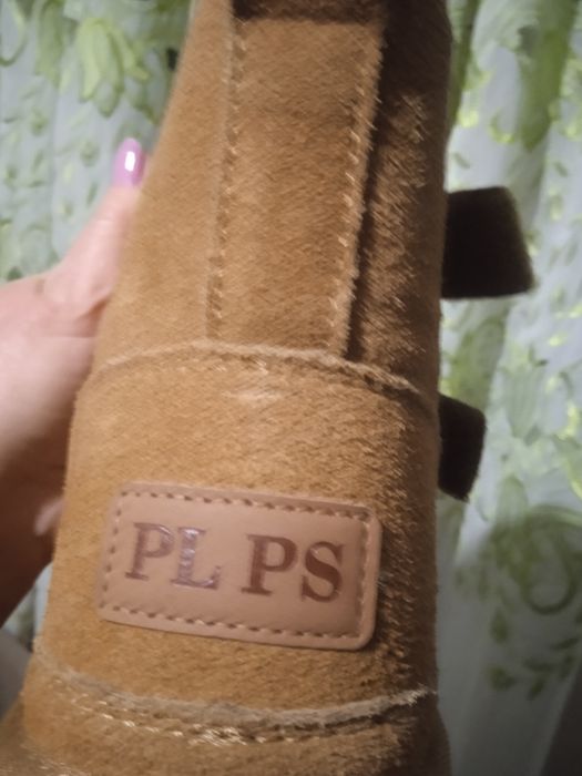 Продам зимние теплые уги