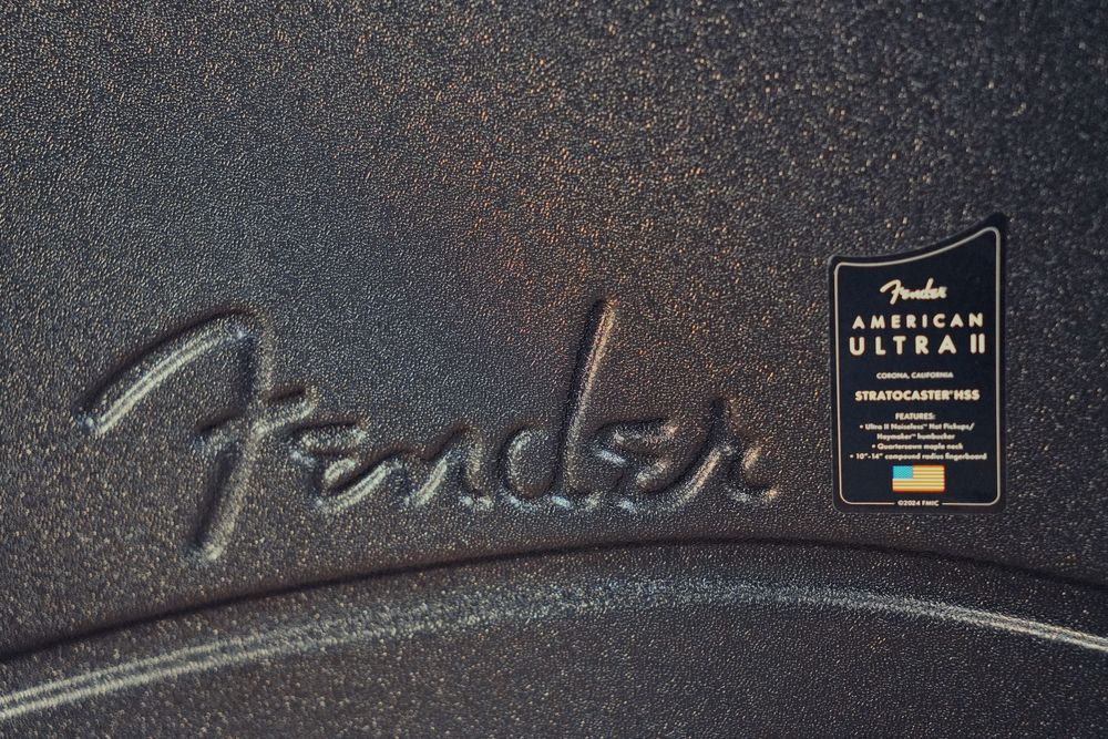 Guitarra Fender American Ultra II Stratocaster HSS MN SRD Igual a Nova