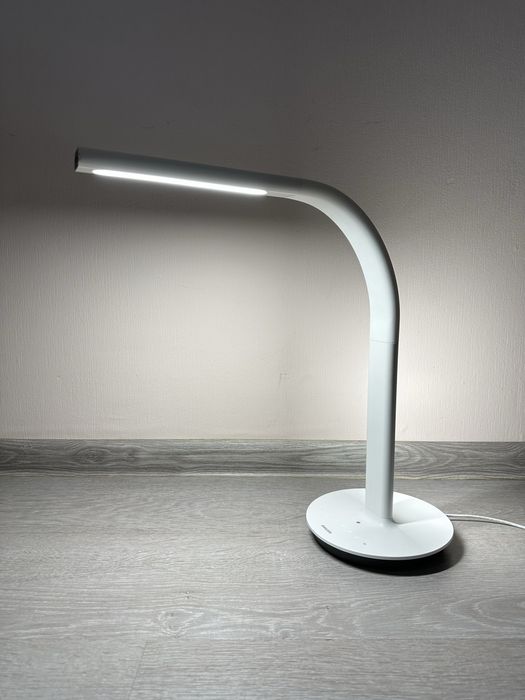 Розумна настільна лампа Philips в колаборації з Xiaomi