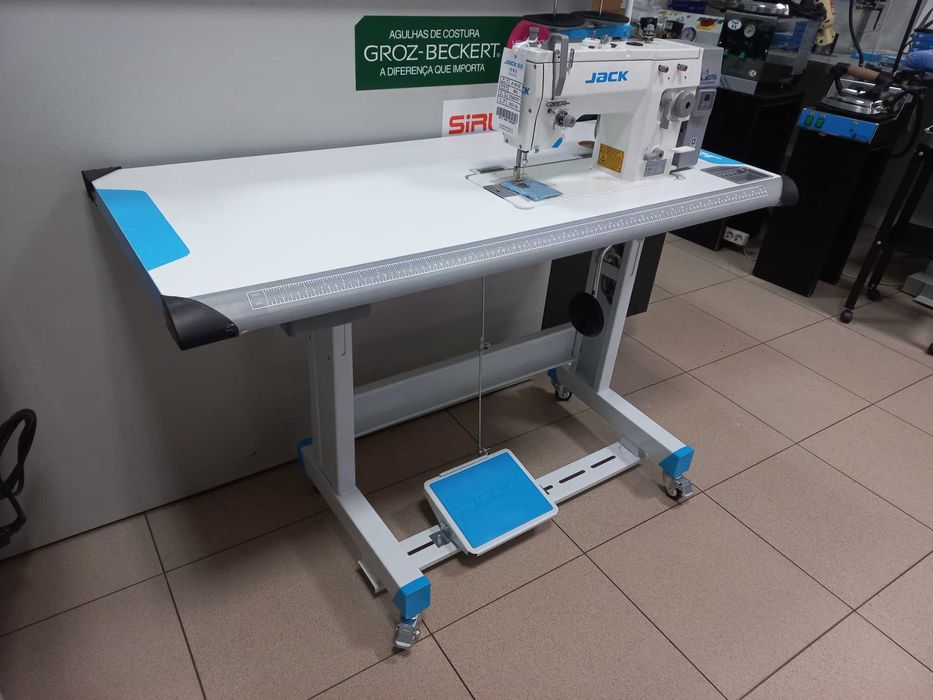 Maquina de costura ziguezague JACK 20U
