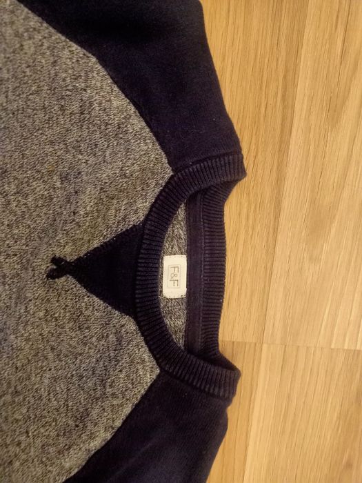 Sweterek F&F rozm.7-8 lat