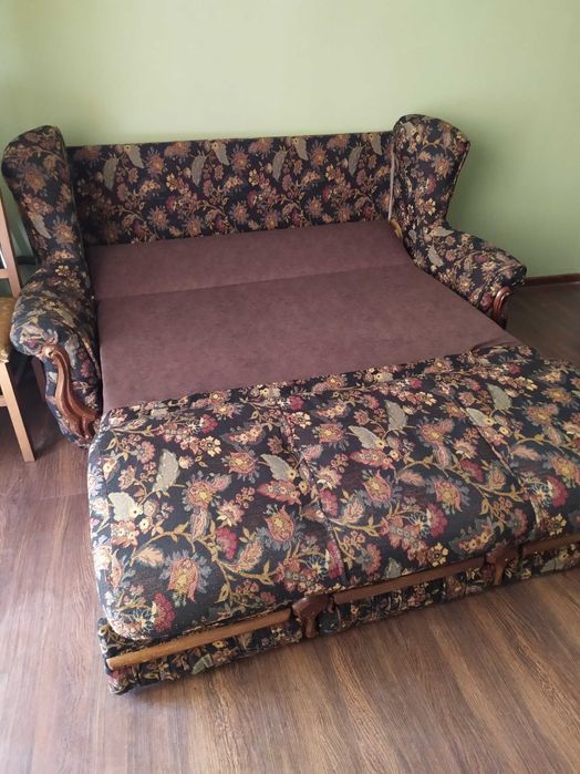 Дивани крісла розкладні не розкладні комплекти багато різні