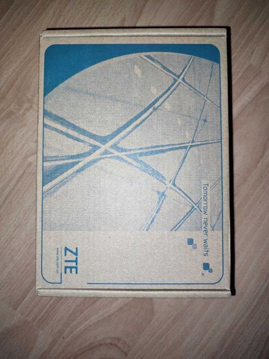 Продаю роутер ZTE ZXHN H108N работает в блэкаут и с GPON. Новый
