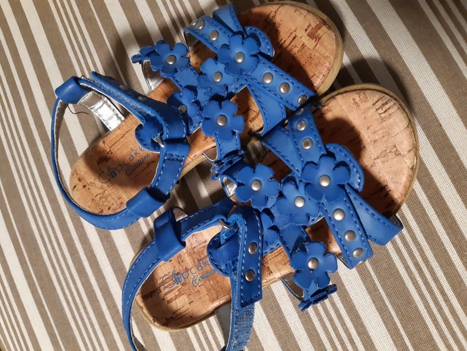 Piękne sandałki Cup cake, r.26, 16 cm