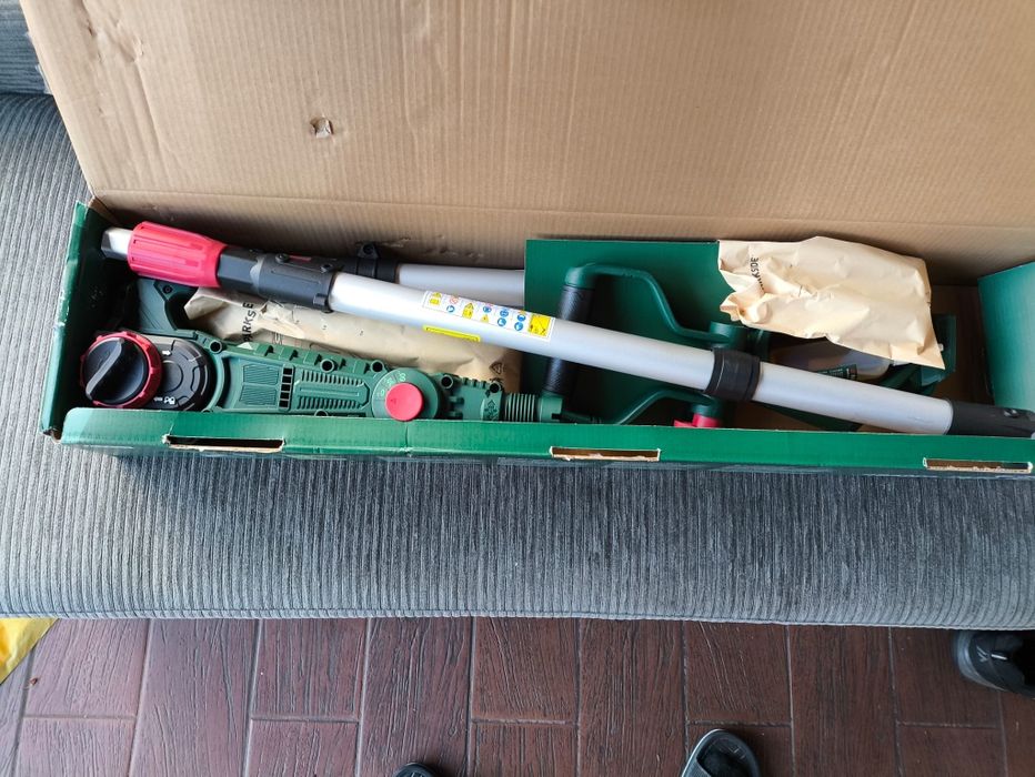 Okrzesywarka akumulatorowa, piła łańcuchowa na teleskopie Parkside PAHE E6
