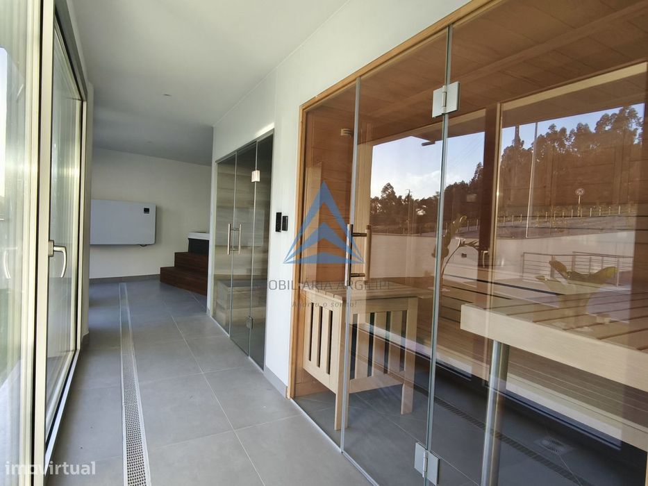 Apartamento T4 - Condomínio Fechado