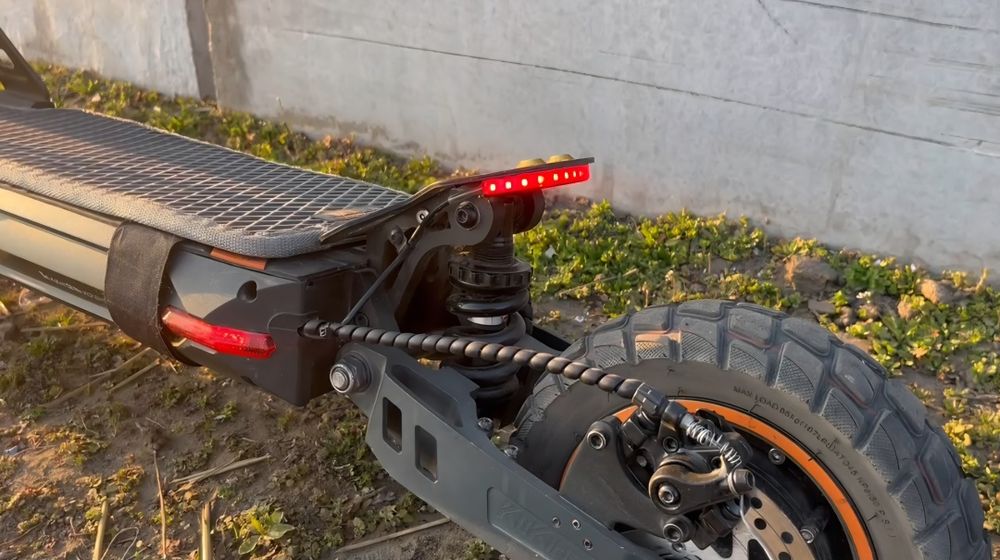 Продам електро самокат  KuKirin g2 max