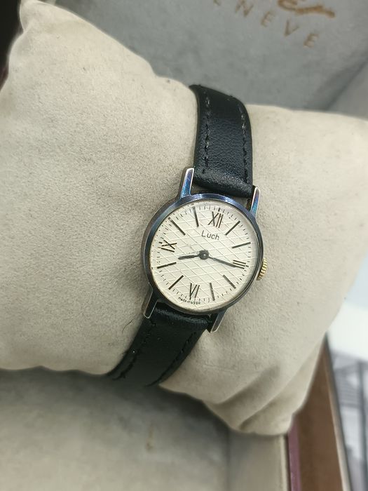 Zegarek damski Łucz mechaniczny vintage retro