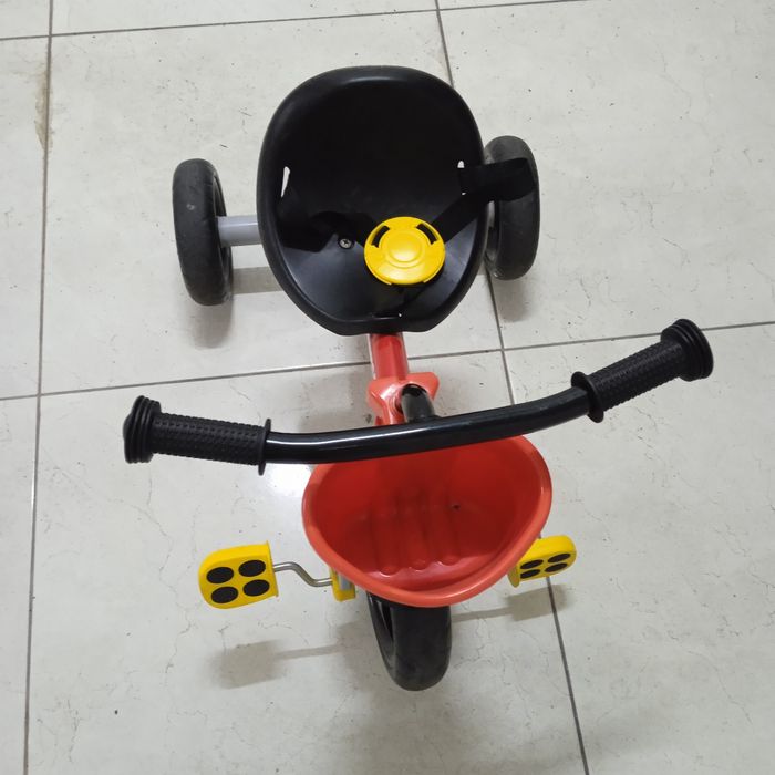 Triciclo criança