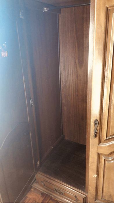 Armário Roupeiro classico