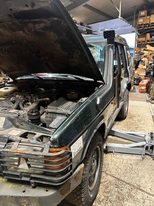 Land Rover Discovery 300 peças usadas proteções de faróis