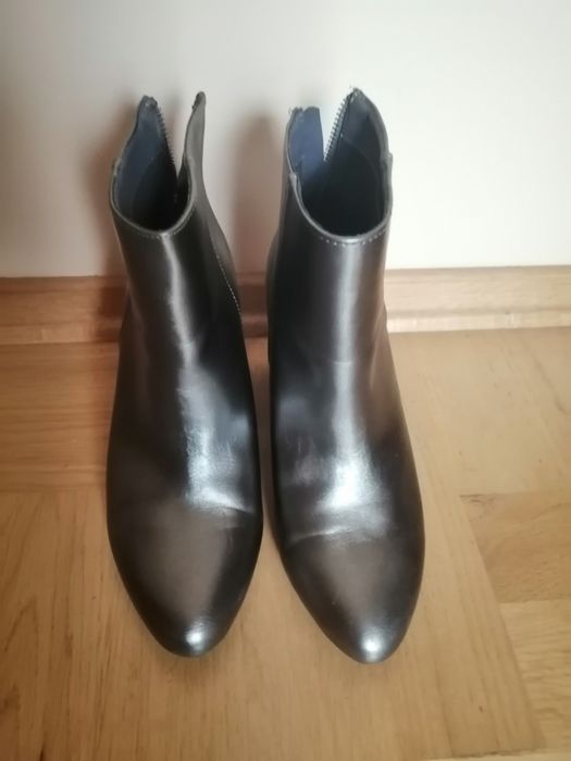 Botki popiel połysk