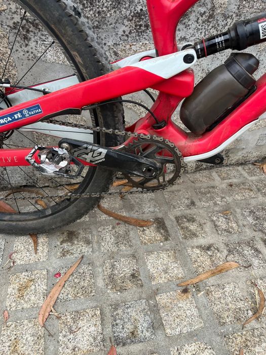 YT  Jeffsy Roda 29 Full carbono