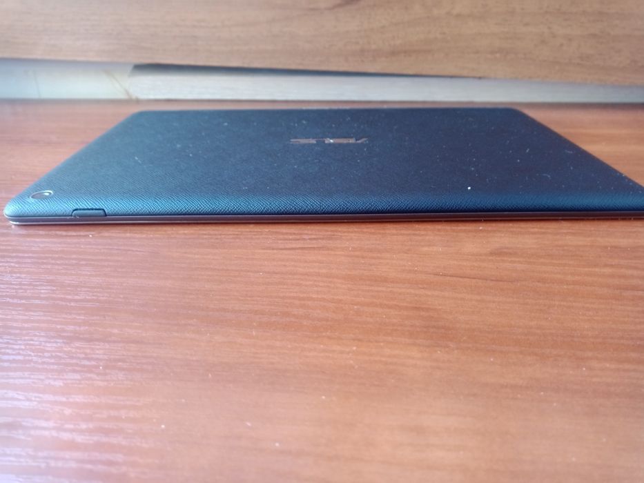 Планшет Asus ZenPad P021 2/16Gb на запчастини