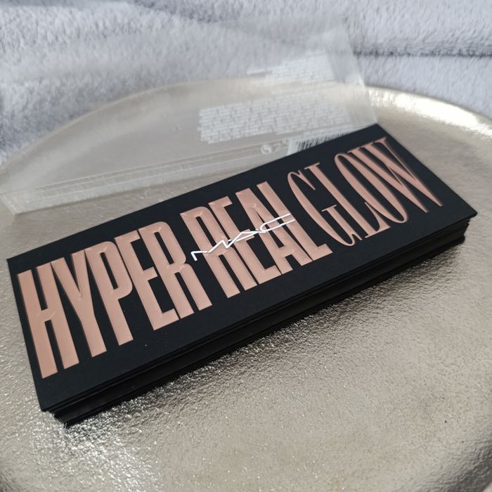 MAC rozświetlacz Hyper Real Glow paleta