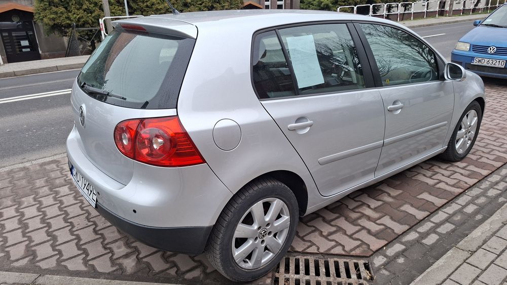 VW Golf 5  2007r.  1,4 MPI +LPG