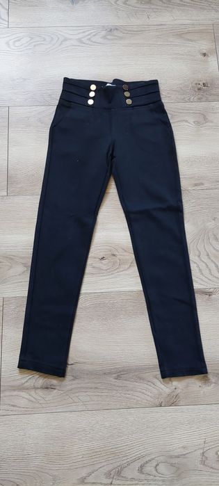 Czarne eleganckie spodnie s