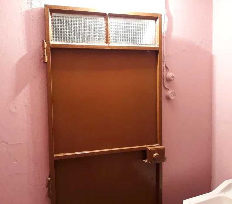 Porta em Ferro sem aro !