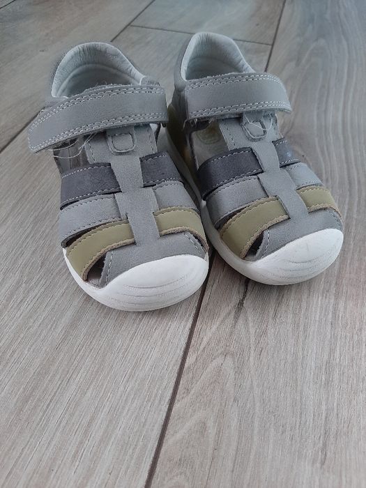 Sandałki chłopięce