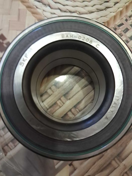 Продам підшипник BAH-0208 C
