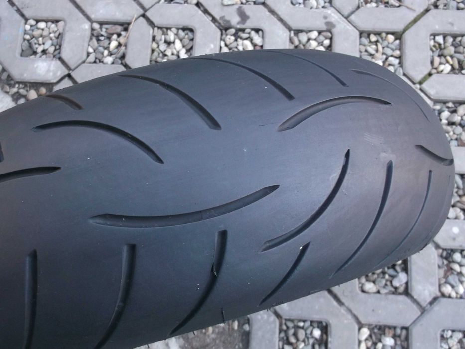 opona 180/55ZR17 Metzeler Roadtec Z8 interact dot2920 3,7mm sport tor gsf fazer