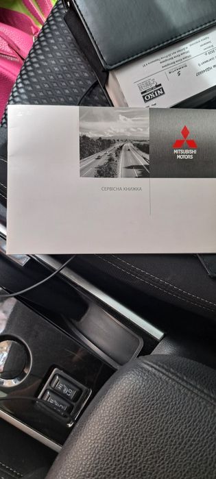 Продам свою любимую машину MITSUBISHI OUTLANDER