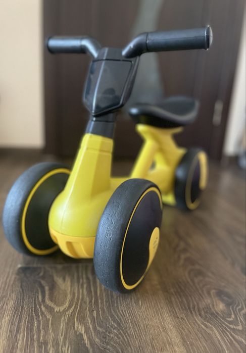 Велобіг дитячий Ваmbini