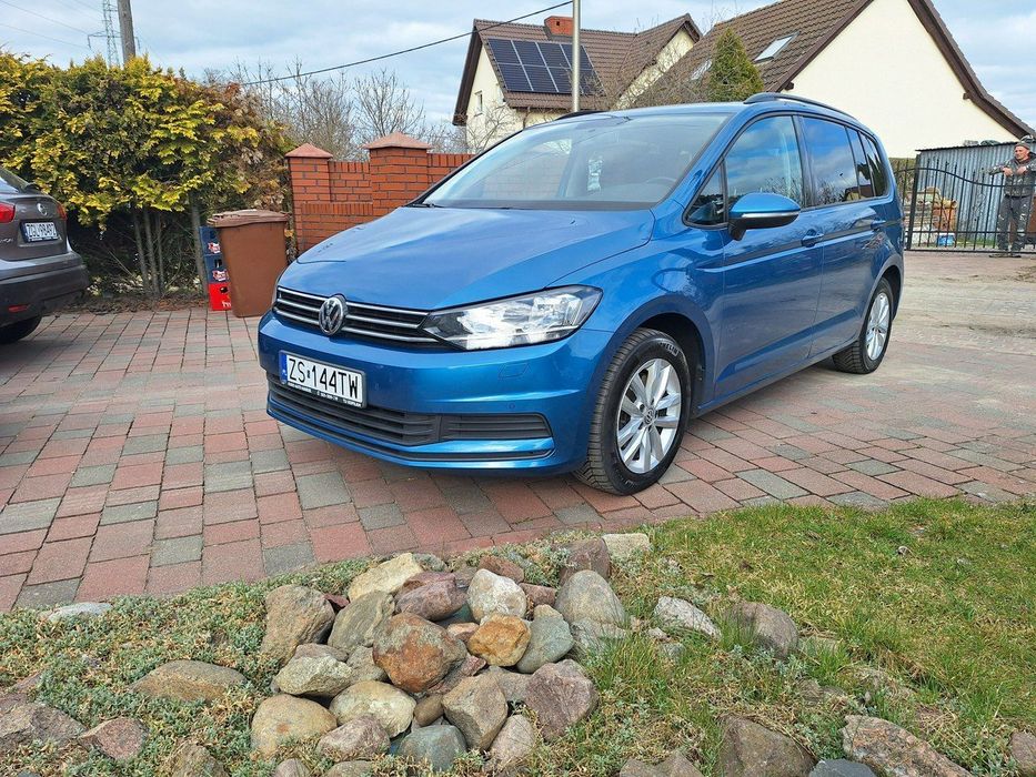 Volkswagen Touran Klimatronik Ksenon Nawigacja Ledy Parktronik Serwisowany Bezwypadkowy