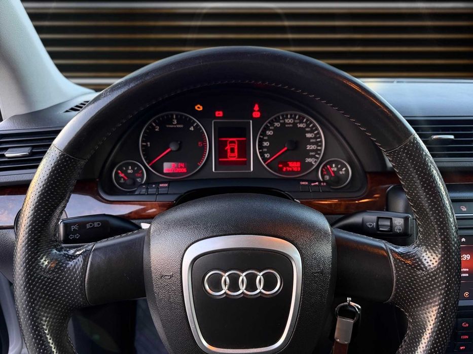 Audi A4 S-Line 2.0TDi 170cv M6 GPS+CarPlay c/Garantia - 159€ p/mês