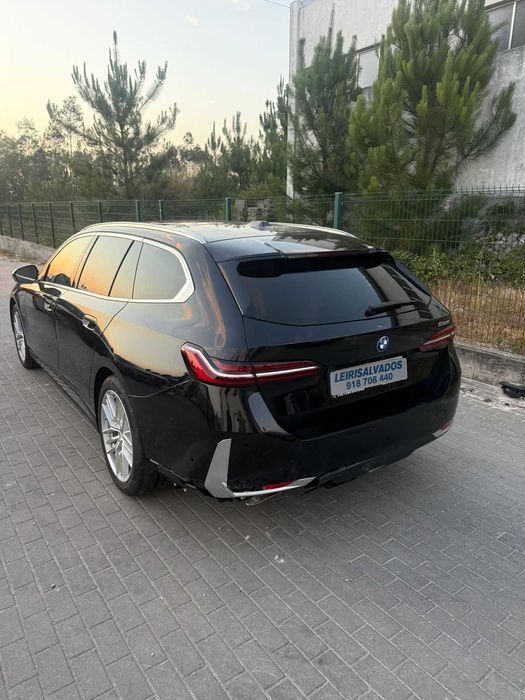 BMW 530e Touring G61 | 2025 | 12.000 km | IVA Dedutível | Salvado RESERVADO