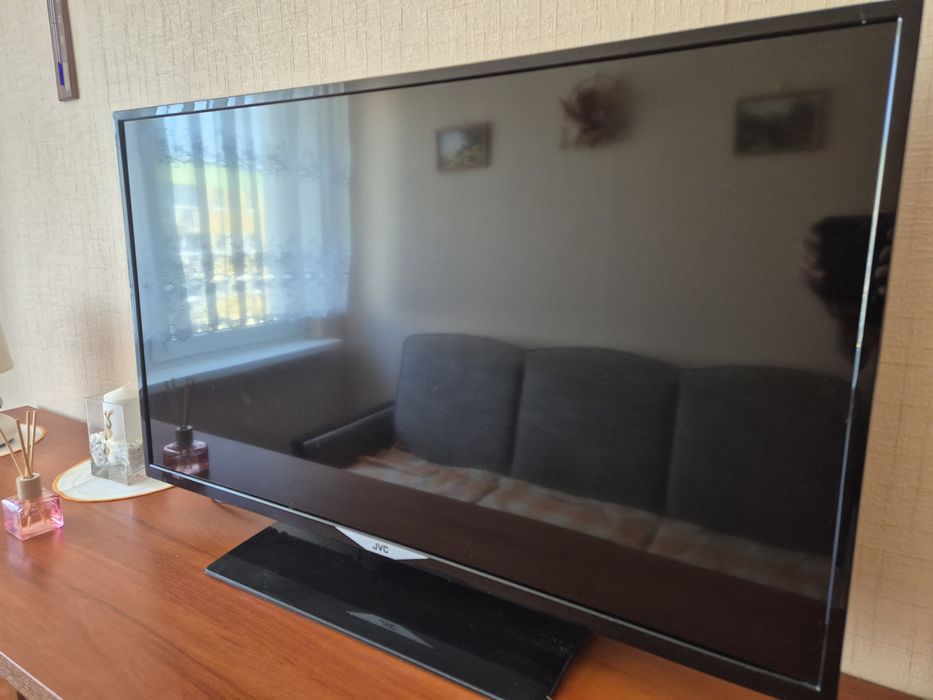 Telewizor JVC ..