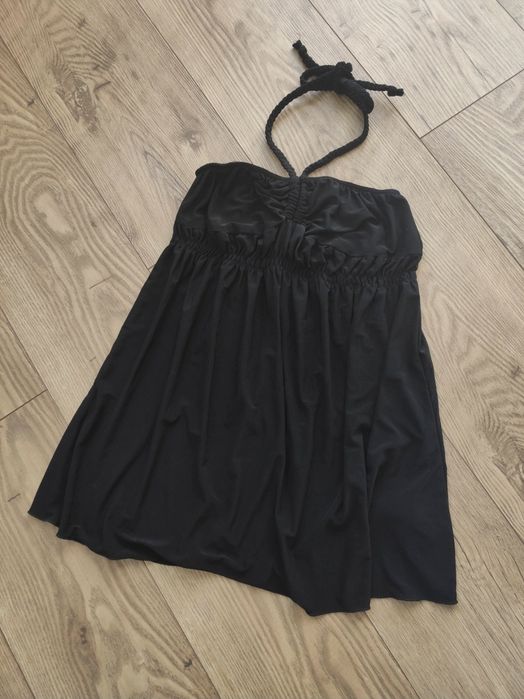 Rozmiar M, letnia zwiewna bluzka wiązana na szyi