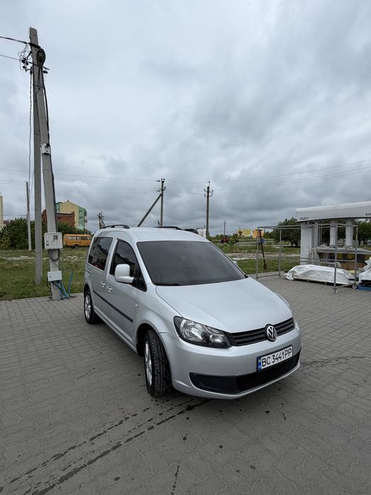 Продам кадік 2011 повний пасажир