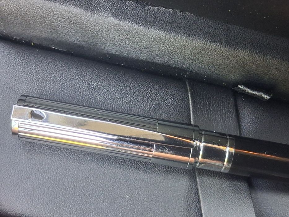 Caneta Rollerball S T Dupont D-Initiall