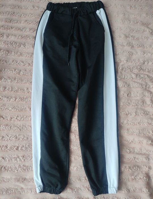 Продам спортивний костюм на хлопчика