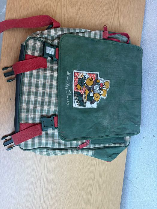 mochila de escola tons verde