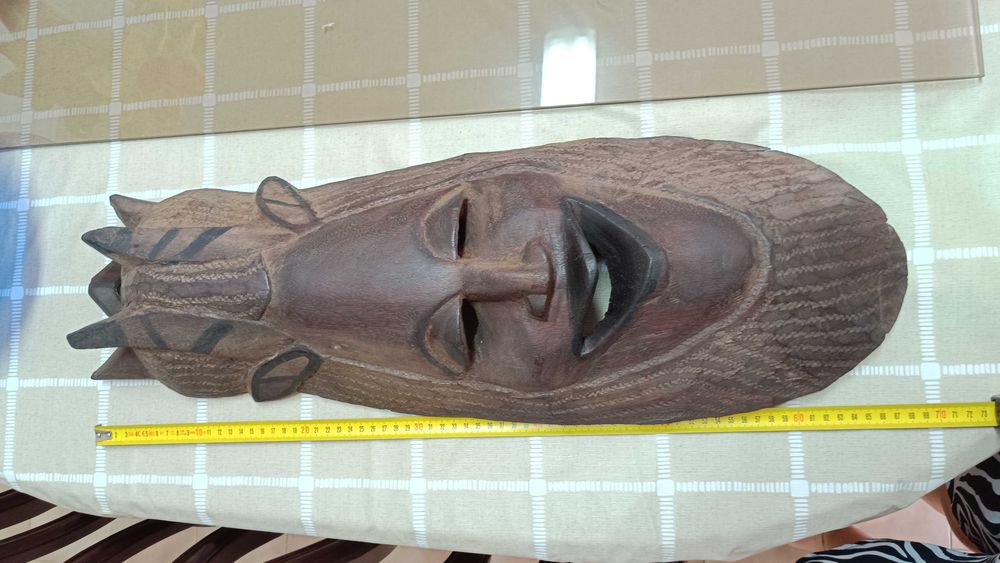Peças de decoração: Máscaras africanas de pau santo