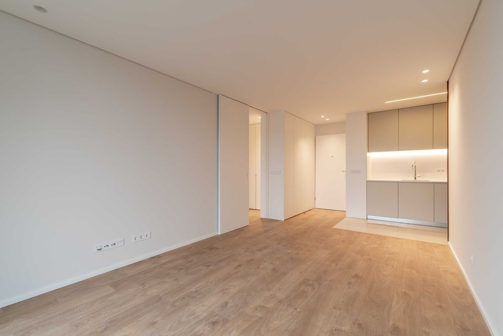 T1 NOVO, pronto a habitar, com excelentes acabamentos, em frente ao Parque da Cidade