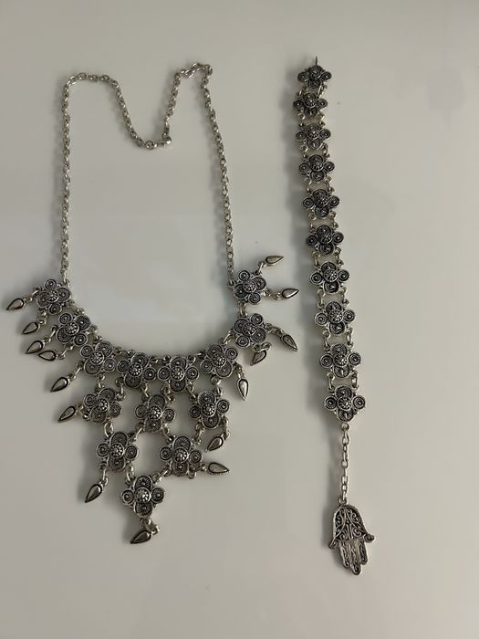 Conjunto colar e pulseira