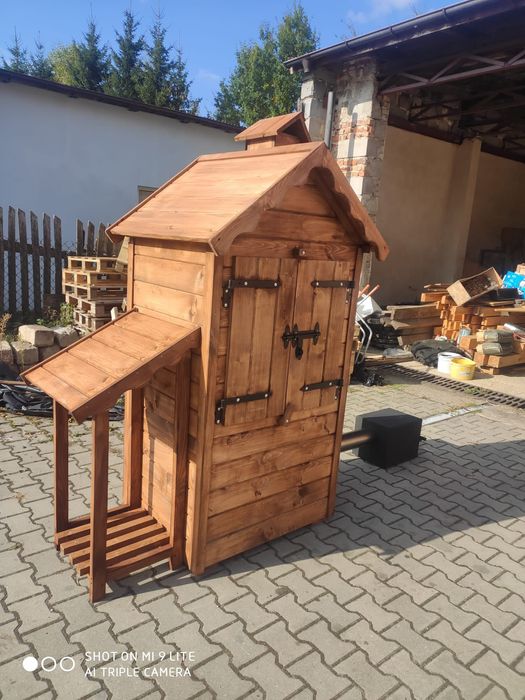 Wędzarnia drewniana.Podwójne ściany, komora olchowa..