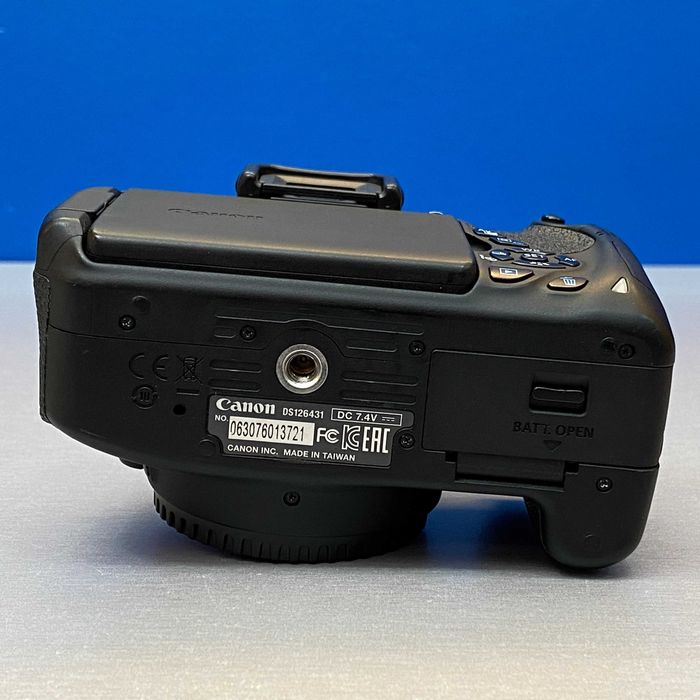 Canon EOS 700D (Corpo) - 18MP