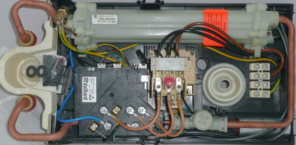 Kocioł Piec C.O. Przepływowy Podgrzewacz Wody Vaillant LCD 21kW