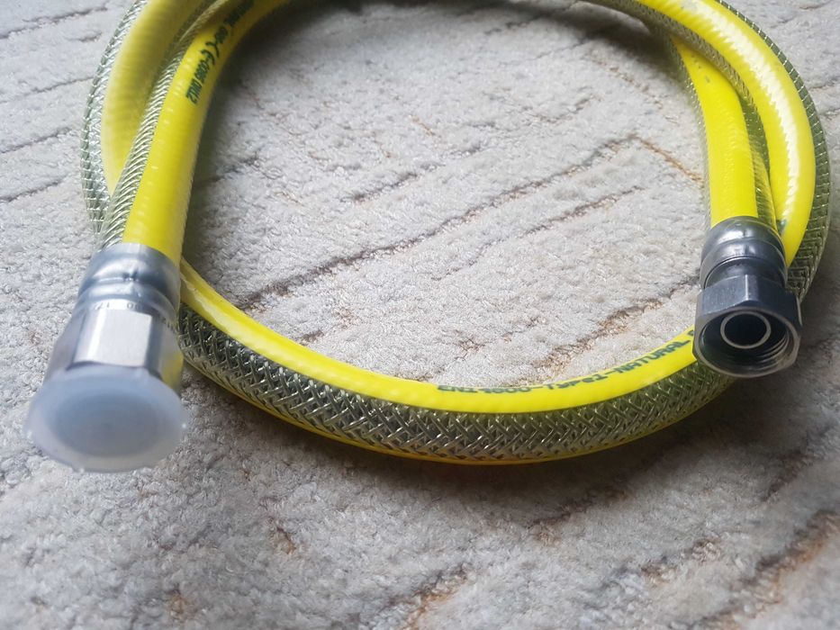 Wąż przewód do kuchenki gazowej  DN12 . 1/2 cala . NOWY .