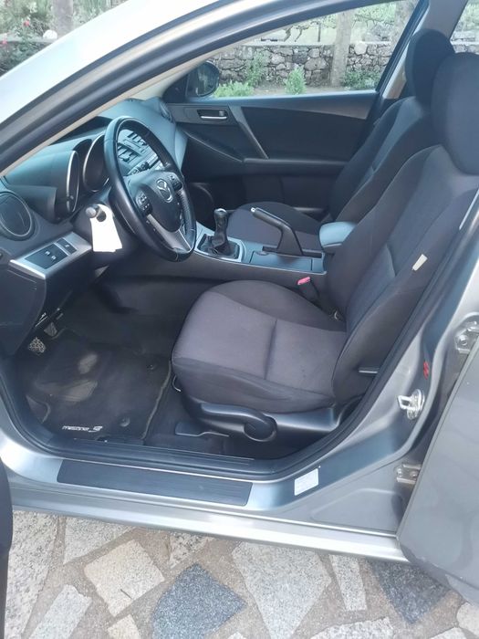 Vendo Mazda 3 1.6 MZ-CD SPORT