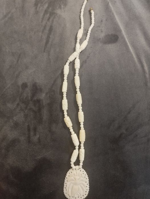 Колье ,кость ,винтаж