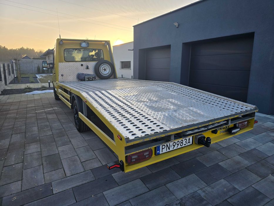 Renault Master 3 III autolaweta. Tył napęd.